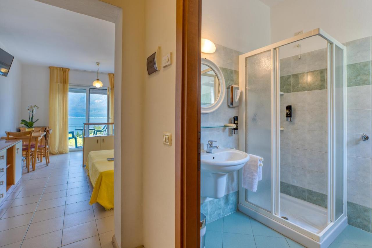 Hotel Casa Piantoni Limone sul Garda Exterior foto